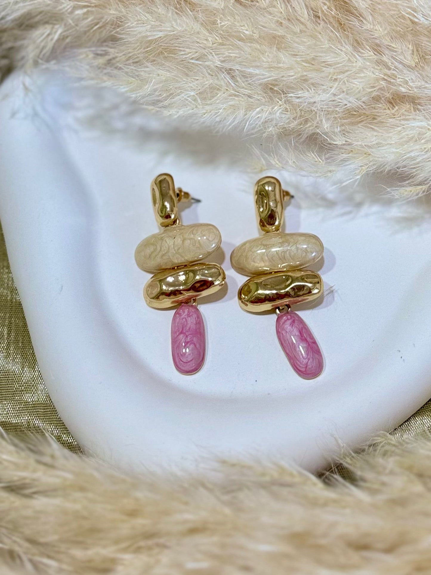 Aura Color Gold Detailed Turquoise Dangle Earrings